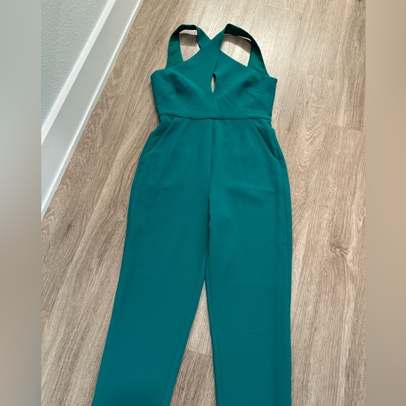 Never Been Worn BCBGeneration jumpsuit size 4 - Picture 6 of 7